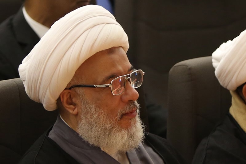 ’ممثل السيستاني’ يتجنّب ذكر الطائفة في هامش إداري ويستبدلها بعبارة ’أنفسنا’.. علاج مجاني (وثائق)