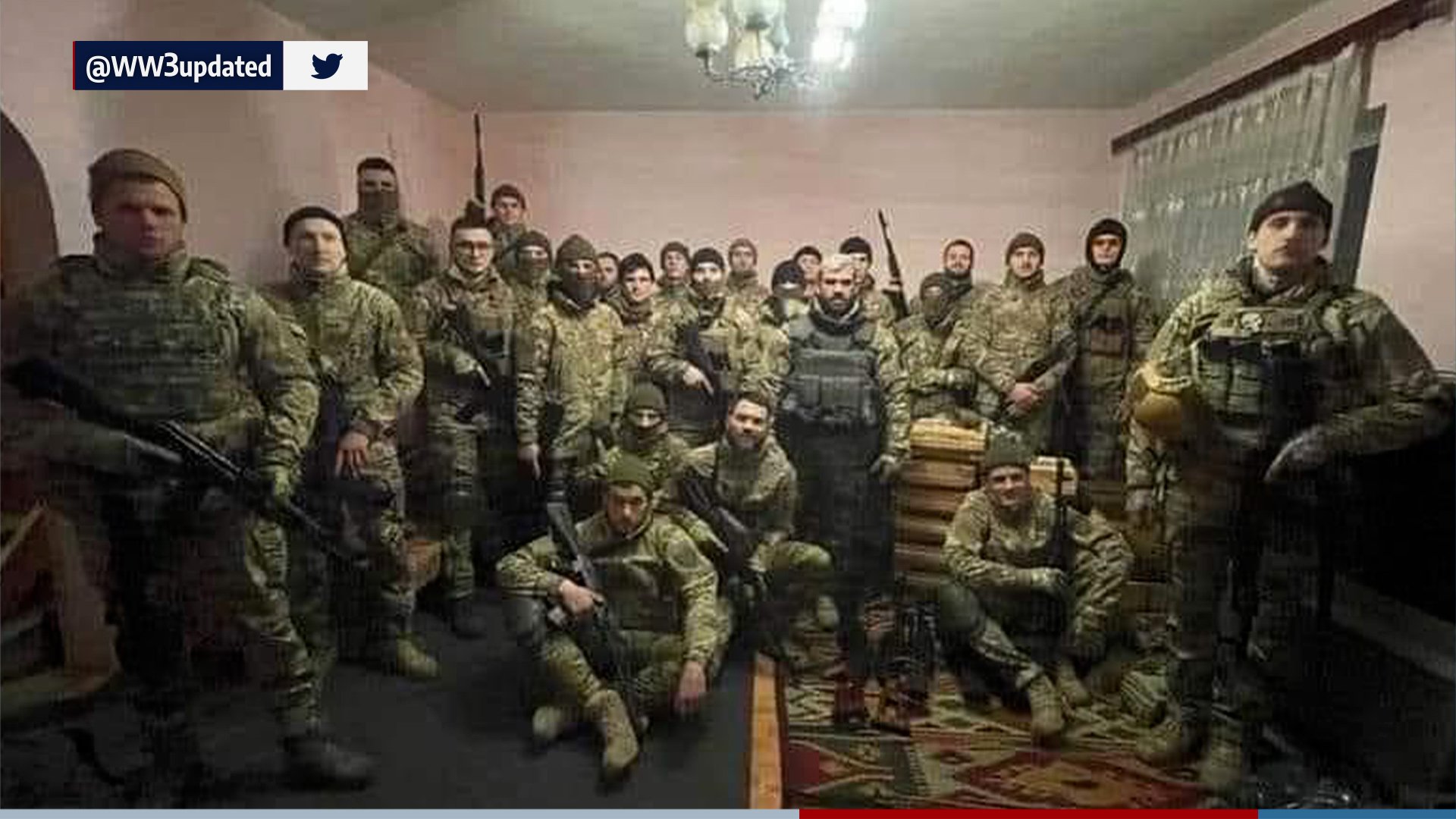 بالصور:فريق كرة قدم اوكراني يرتدي لباسا عسكريا ويعلن استعداده لمواجهة الغزو الروسي