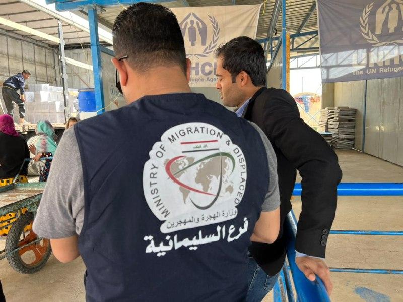 توزيع مواد إغاثة للنازحين في محافظة السليمانية