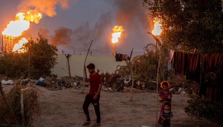 ناحية في البصرة تسجل 350 إصابة بالسرطان بسبب حقول النفط