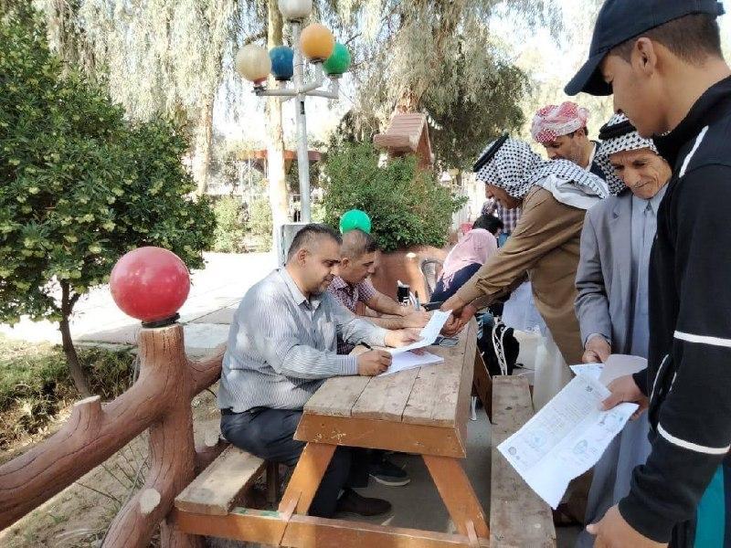 توزيع ثلاثة آلاف حصة اغاثية على النازحين في ديالى