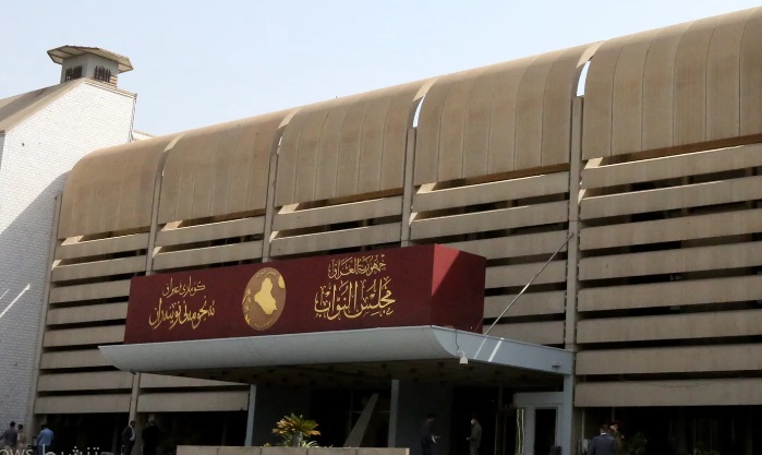 رئيس البرلمان العراقي يقبل استقالات نواب الكتلة الصدرية