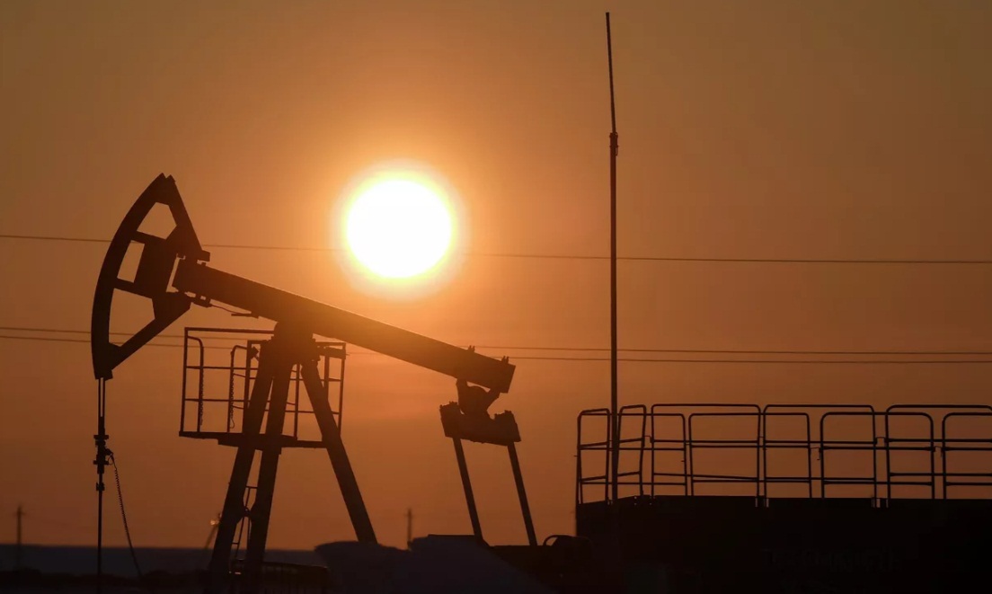 إيران تبدي استعدادها للتعاون مع العراق في مجال النفط