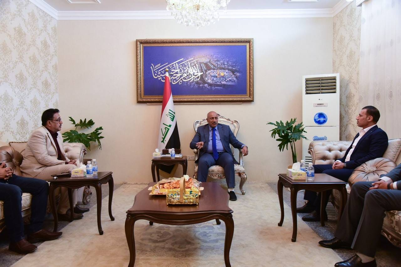 مليار وربع المليار دينار لنادي كربلاء واستقطاب لـ(6) لاعبين محترفين بين صفوفه