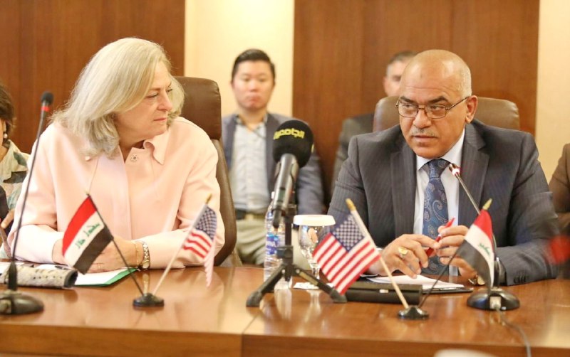 التعليم تعلن إطلاق برنامج المنحة الأمريكية لدعم الجامعات الجنوبية في مجالات البيئة والطاقة المتجددة