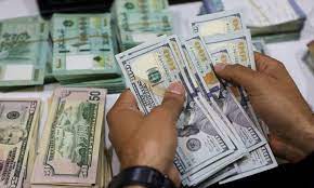 الدولار يعاود الارتفاع ويصل الى اعلى مستوى