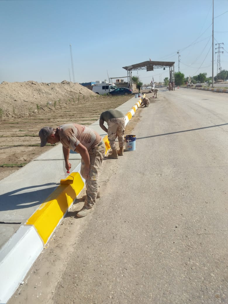 قيادة عمليات سامراء تباشر بحملة لترميم الطرق في داخل المدينة