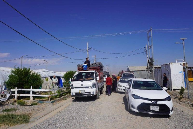 وزارة الهجرة توزع اكثر من خمسة آلاف سلة غذائية بين نازحي مخيمات محافظتي دهوك والسليمانية والاخيرة تعلن عودة 26 نازحا الى مناطقهم