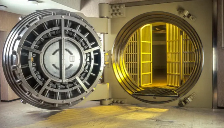 الغارديان: كيف تمت سرقة 2.5 مليار دولار من أموال الدولة العراقية؟