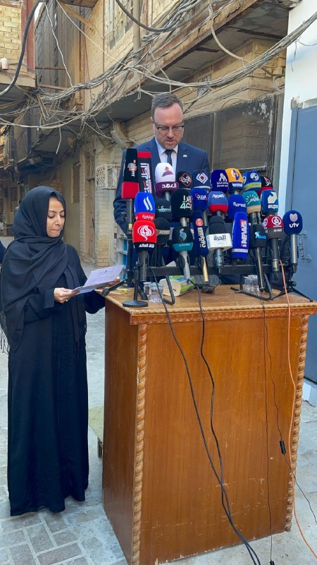 فيديو:فريق الأمم المتحدة للتحقيق في جرائم داعش بعد لقائهم السيستاني:نسترشد بحكمته وسنحاسب الدواعش لجرائمهم بالعراق