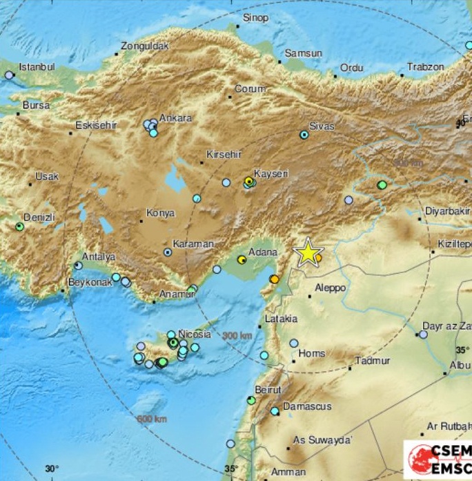 زلزال عنيف يهز تركيا ويشعر به سكان الدول المجاورة