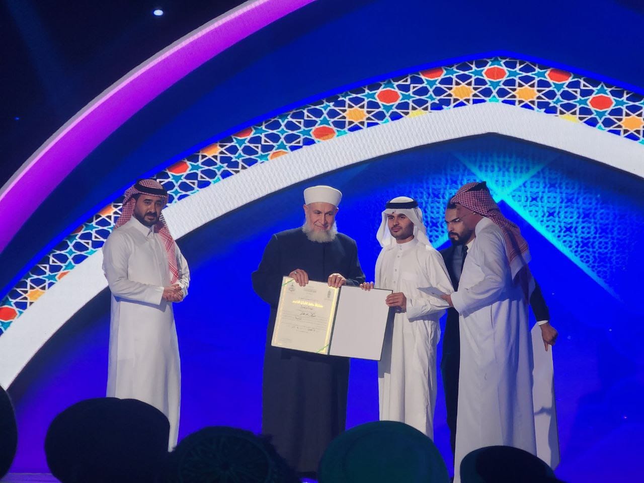 ممثل العتبة الحسينية يُتوَّج بالمرتبة الثانية في مسابقة قارئ الرافدين الوطنية