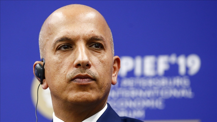 قطر تحيل وزير مالية سابق وآخرين لمحكمة الجنايات