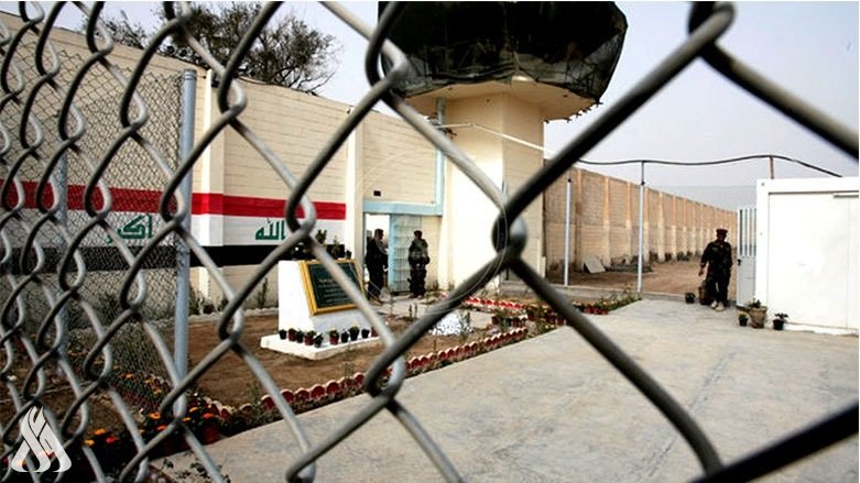 العدل: نسبة الاكتظاظ بالسجون تصل الى 300 بالمئة