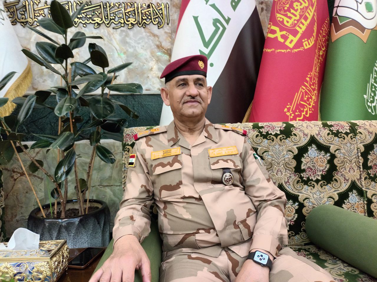 وفد عسكري يزور مرقد الامام الحسين.. المحـمداوي: نهاية العام الجاري ينتهي وجود مفارز الارهاب في العراق