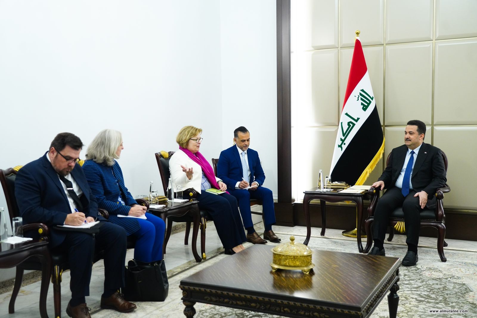 السوداني يؤكد ضرورة تعزيز مسارات التعاون بين بغداد وواشنطن