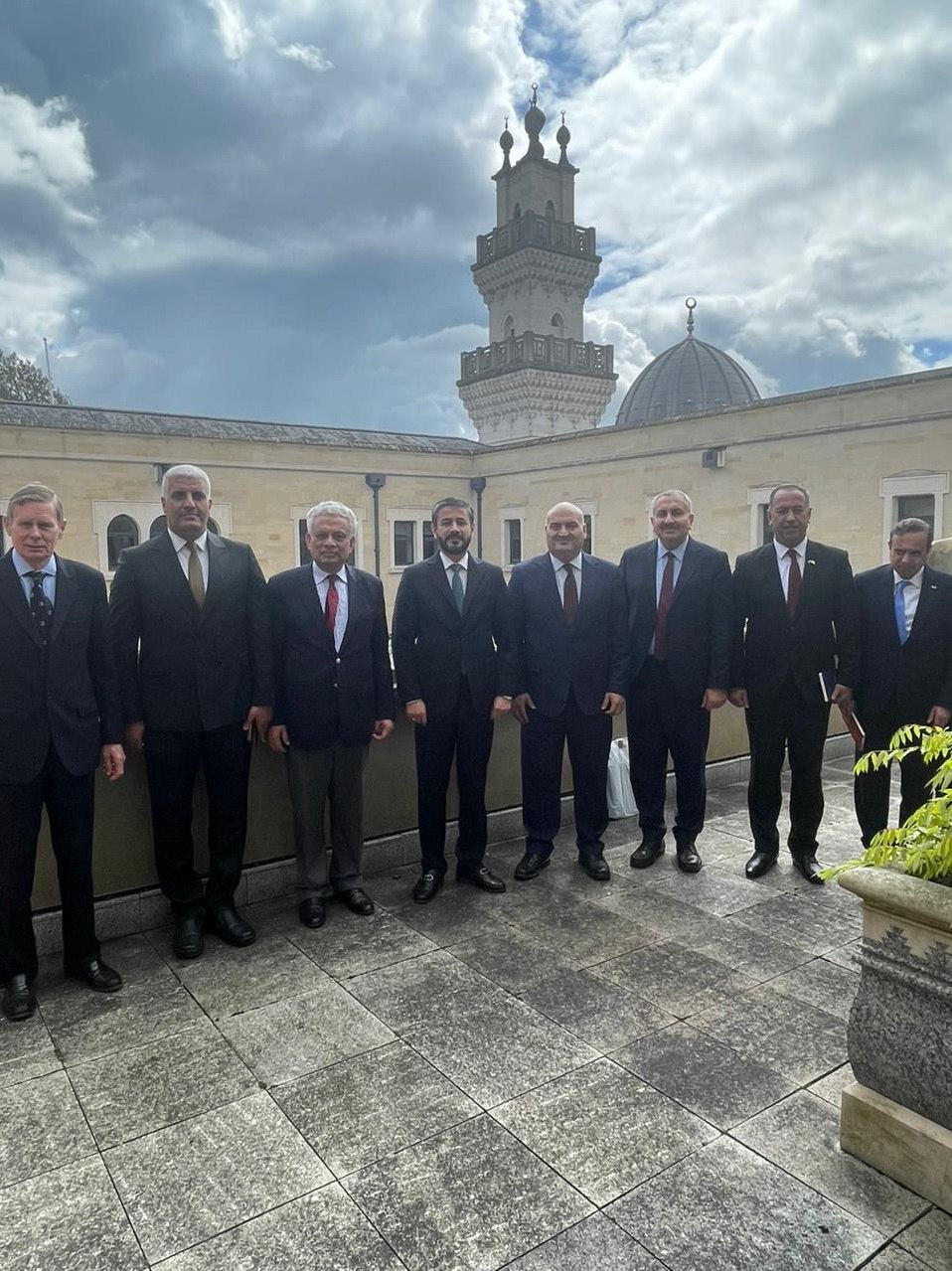 وزير التعليم يزور مركز أكسفورد للدراسات الإسلامية  في المملكة المتحدة