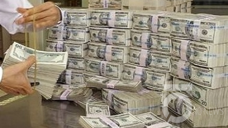 العمال الأجانب يحولون 600 مليون دولار سنويا  الى خارج العراق