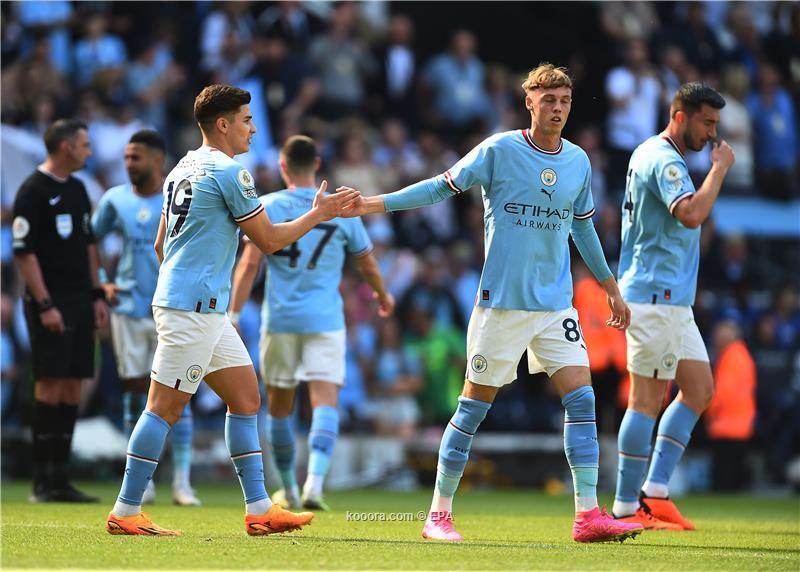 مانشستر سيتي يتوج بلقب الدوري الإنجليزي الممتاز للمرة الثالثة على التوالي