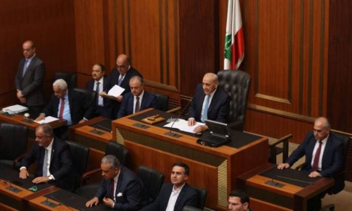 للمرة 12.. البرلمان اللبناني يفشل في انتخاب رئيس للبلاد بعد جلسة ساخنة
