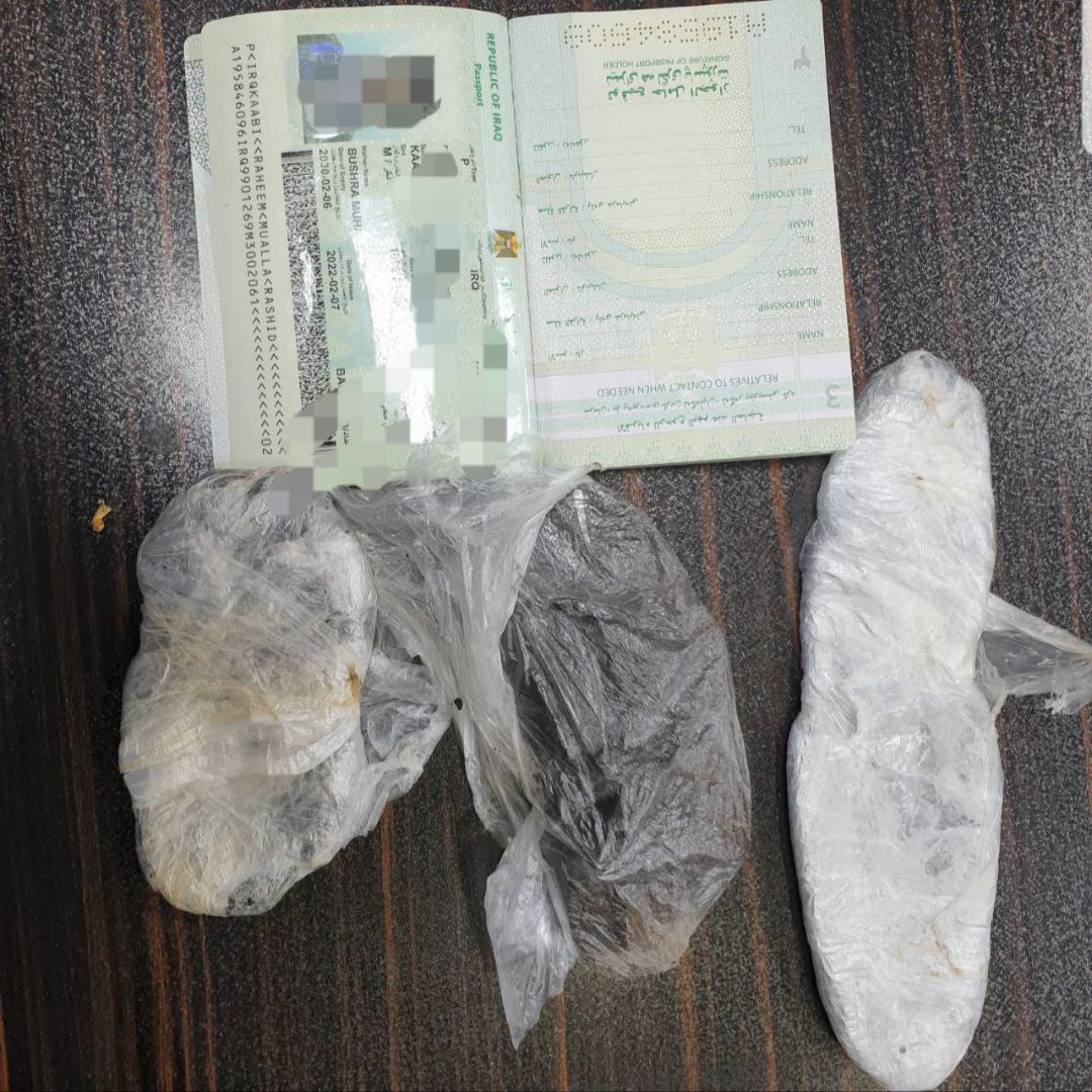 القبض على مسافر عراقي حاول تهريب مادة مخدرة في منفذ زرباطية