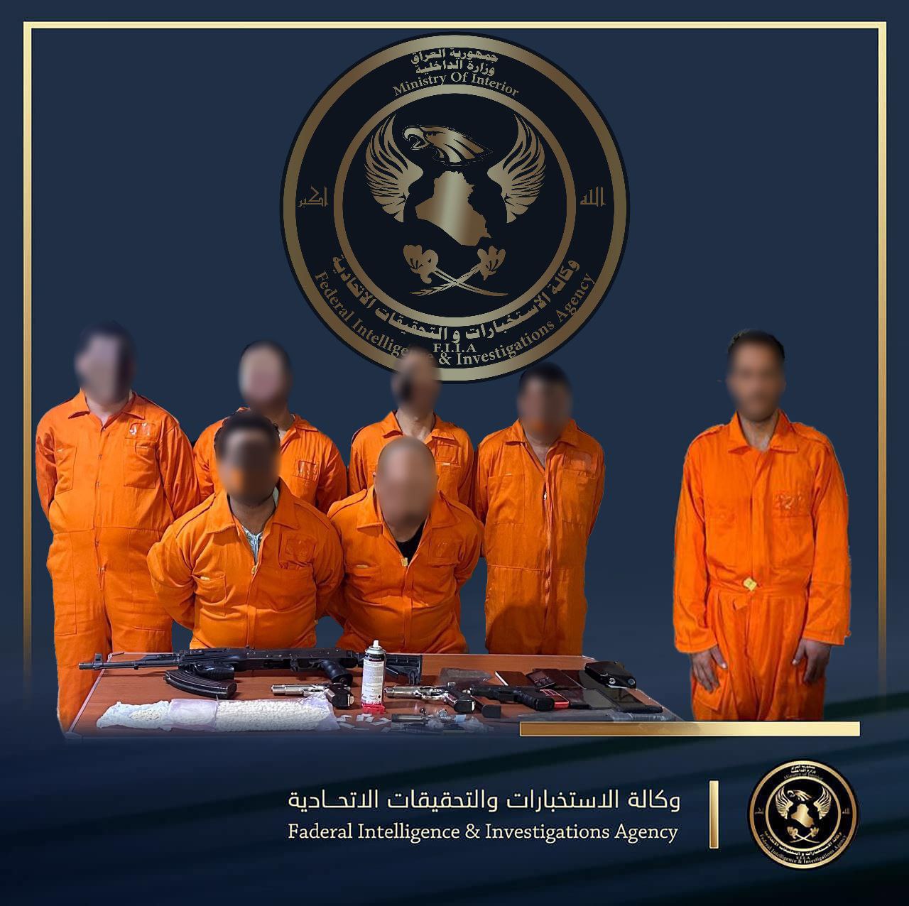 القبض على سبع مطلوبين  يتاجرون بالمواد المخدره في محافظة النجف الاشرف .