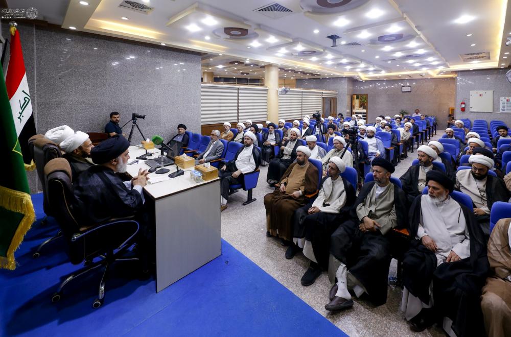 بحضور ممثل المرجع السيستاني السيد احمد الصافي :الملتقى السنوي ثاني لخطباء المنبر الحسيني في العتبة العلوية (صور)