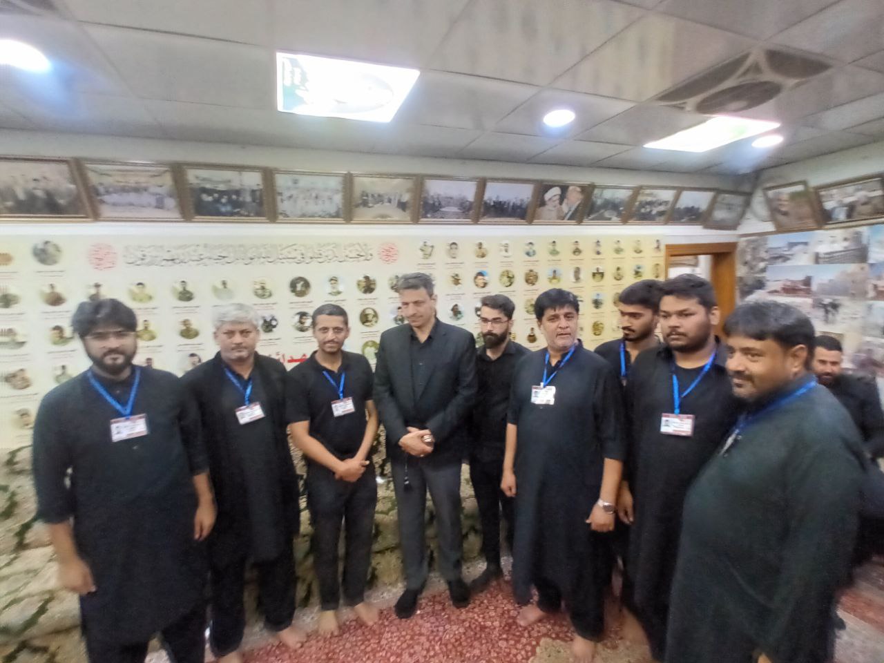 قدموا من دول عدة :ثلاثون طبيبا وجراحا باكستانيا متطوعا يخدمون زوار عاشوراء