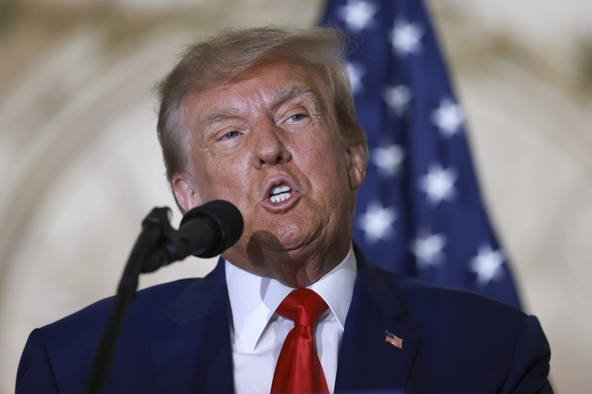 ترامب: الولايات المتحدة أصبحت مزبلة للعالم