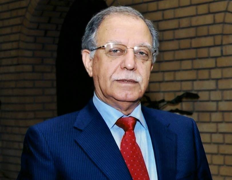 فخري كريم ينجو من محاولة اغتيال وسط بغداد