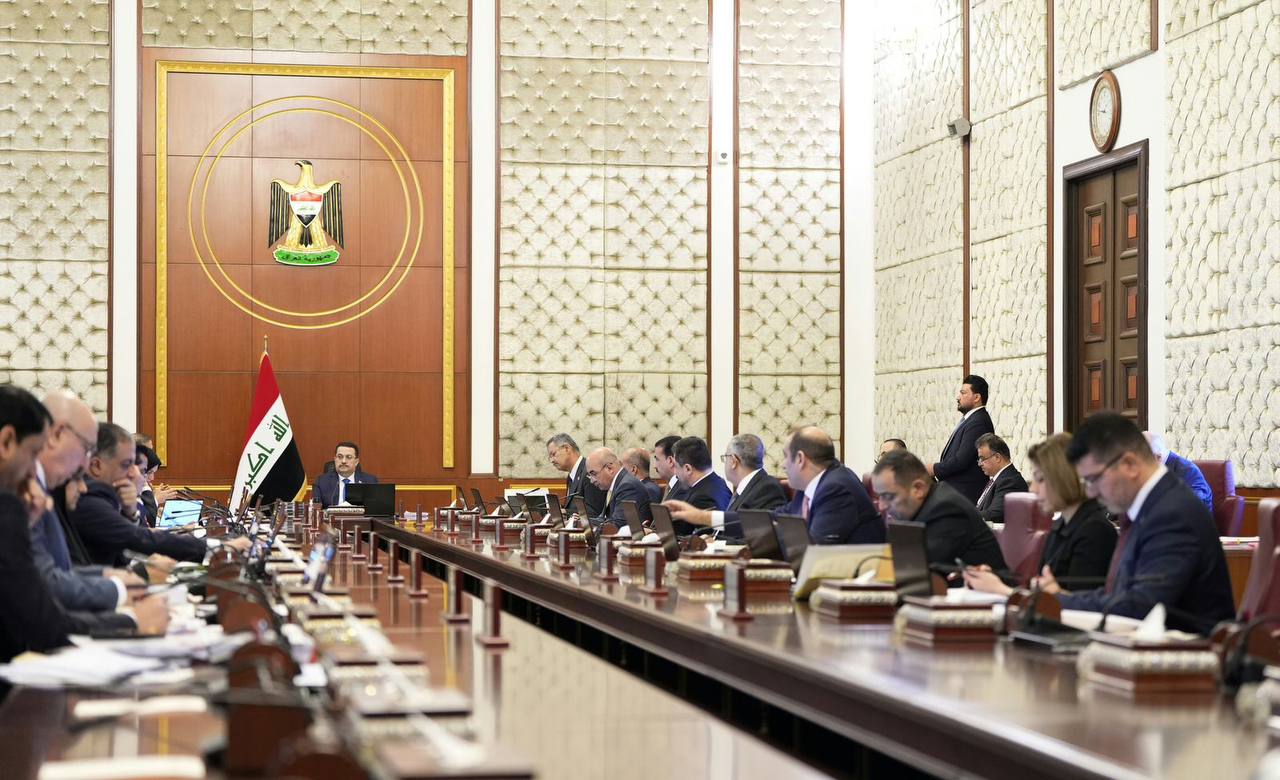 مجلس الوزراء يصدر قرارات بشأن ساعات الدوام وفتح الطرق وأسعار البنزين