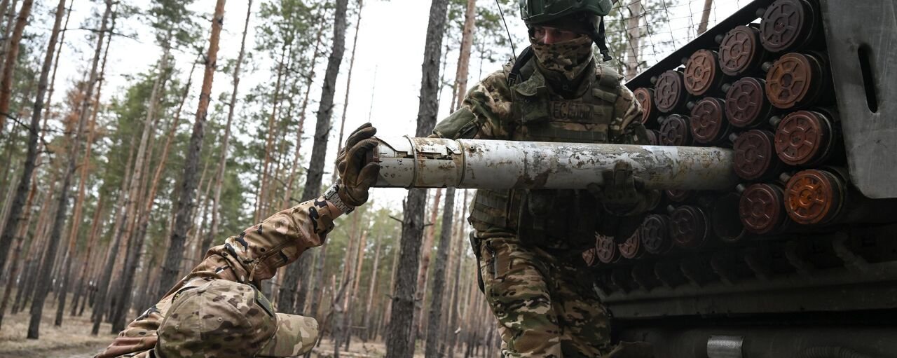 أوكرانيا تبدأ بإطلاق سراح السجناء الراغبين في الانضمام قواتها