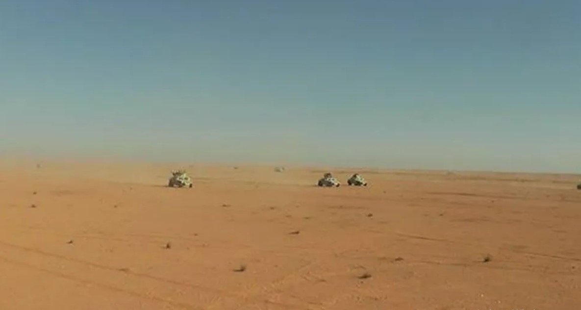 عبوة ناسفة تودي بحياة طفل وتصيب شخصين بصحراء الأنبار