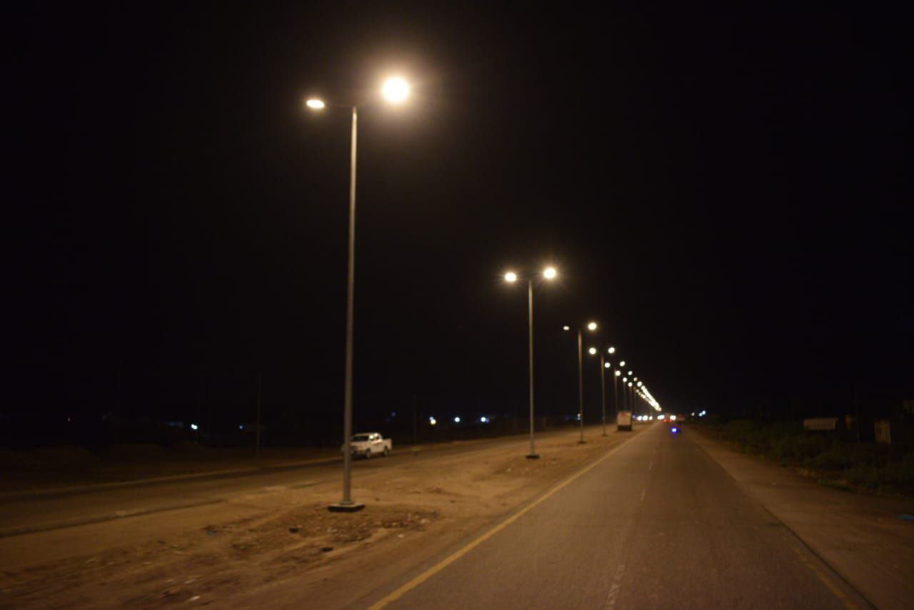 فرع توزيع كهرباء ميسان : انجاز اعمال مشروع انارة شارع نهر سعد شمالي العمارة