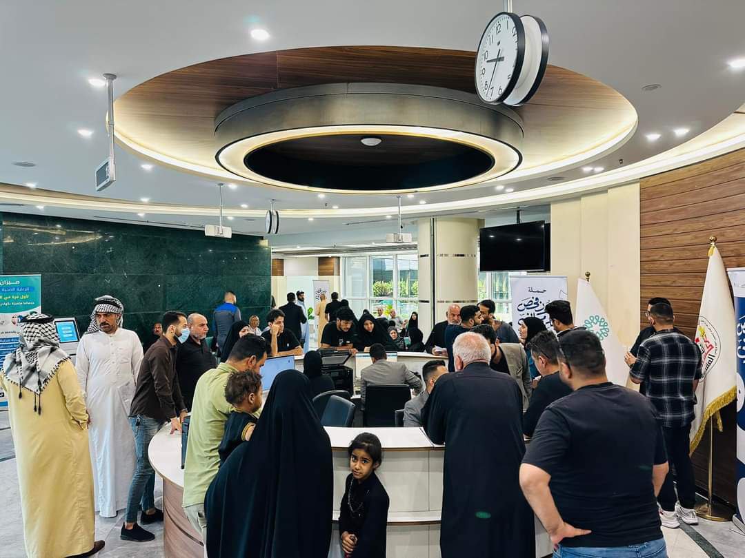 ضمن مبادرة ممثل السيستاني :(700) منتسب من (7) جنسيات بمؤسسة الوارث ، وبمختلف التخصصات الطبية يقدمون خدمات مجانية للعراقيين (مصور)