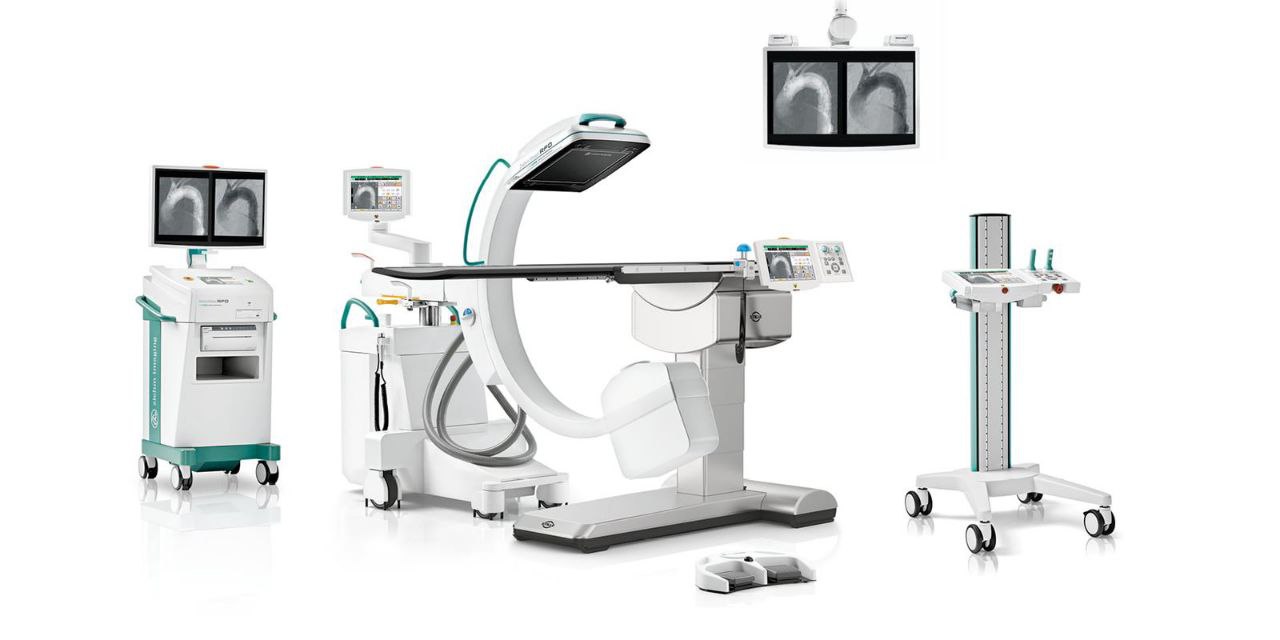 لاول مرة في زيارة الاربعين... مستشفى السفير يوفر جهاز قسطرة قلبية متنقل لعلاج الزائرين