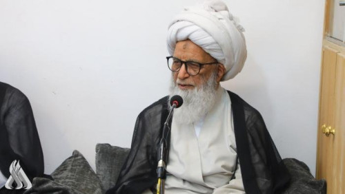 رئيس الوزراء يعزي المرجع بشير النجفي بوفاة شقيقه