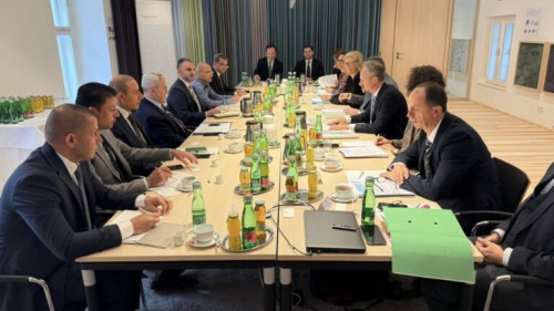 العراق والنمسا يبحثان سياسات الهجرة وحماية حقوق الإنسان