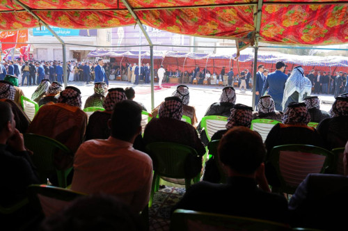 رئيس الوزراء لشيوخ عشائر ميسان: مصلحة العراق والعراقيين تأتي أولا وهناك 100 مليار دولار استثمارات اجنبية بالعراق