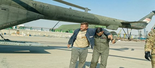 بالصور:انقاذ صيادين علقا لاربعة ايام في منطقة طينية جنوبي البصرة