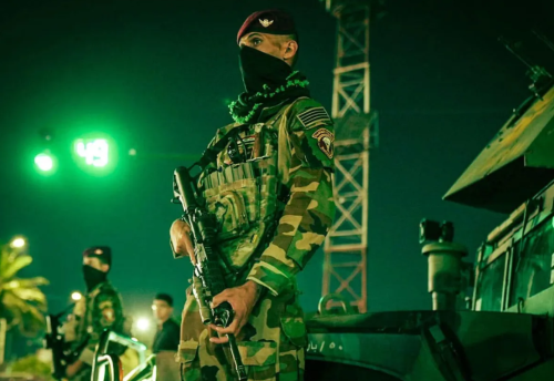 أمر بمنع استخدام الليزر داخل المناطق المحيطة بالمطارات العسكرية والمدنية أو القريبة منها