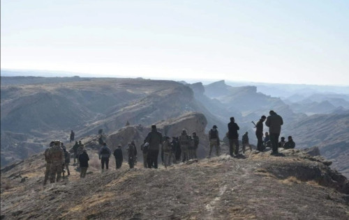 قوة أمنية تتعقب بقايا داعش في عمق حوض حمرين