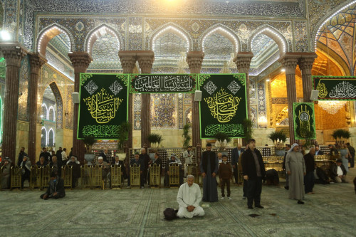 في الحرم الحسيني ومحيطه.. استعدادات مكثفة للاحتفال بذكرى ولادة السيدة "فاطمة الزهراء" (عليها السلام)(مصور)