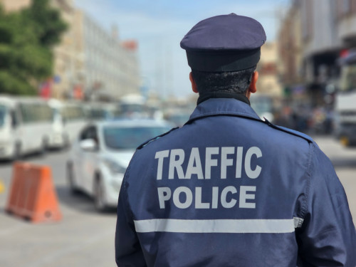 غرامة 100 ألف دينار.. المرور تشدد على حافلات النقل الداخلي بتعليمات جديدة