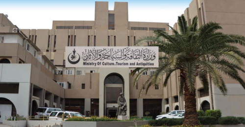 توضيح رسمي بشأن موعد صرف منحة الصحفيين والأدباء والفنانين