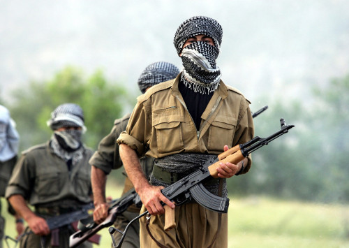 جميعهم أقارب.. 6 قتلى وجرحى بنزاع مسلح بسبب أراضٍ زراعية في إقليم كردستان