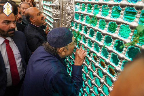 وفد الرئيس الباكستاني آصف علي زرداري في حضرة الامامين الكاظم والجواد عليهما السلام