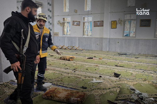 سوريا.. انفجار داخل مسجد الإمام علي بن أبي طالب (عليه السلام) في حمص (صور)