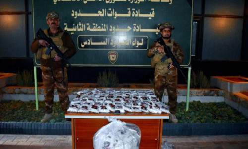 إحباط محاولة تهريب 30 كغم من المخدرات بواسطة بالون غربي الأنبار