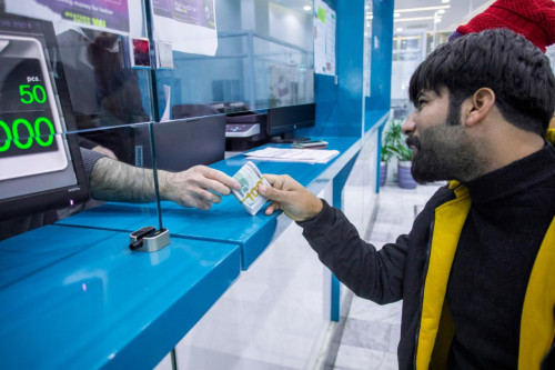 تعرف على أسعار صرف الدولار مع إغلاق السواق مساء الثلاثاء